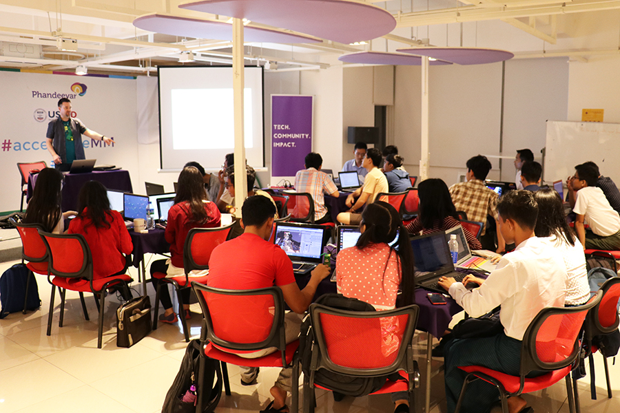 In March 2019, Professor Jonathan Kelly (UTIAS) visited Yangon, Myanmar to teach a week-long course to 25 engineering, computer science and physics university students. Photo courtesy Jonathan Kelly.